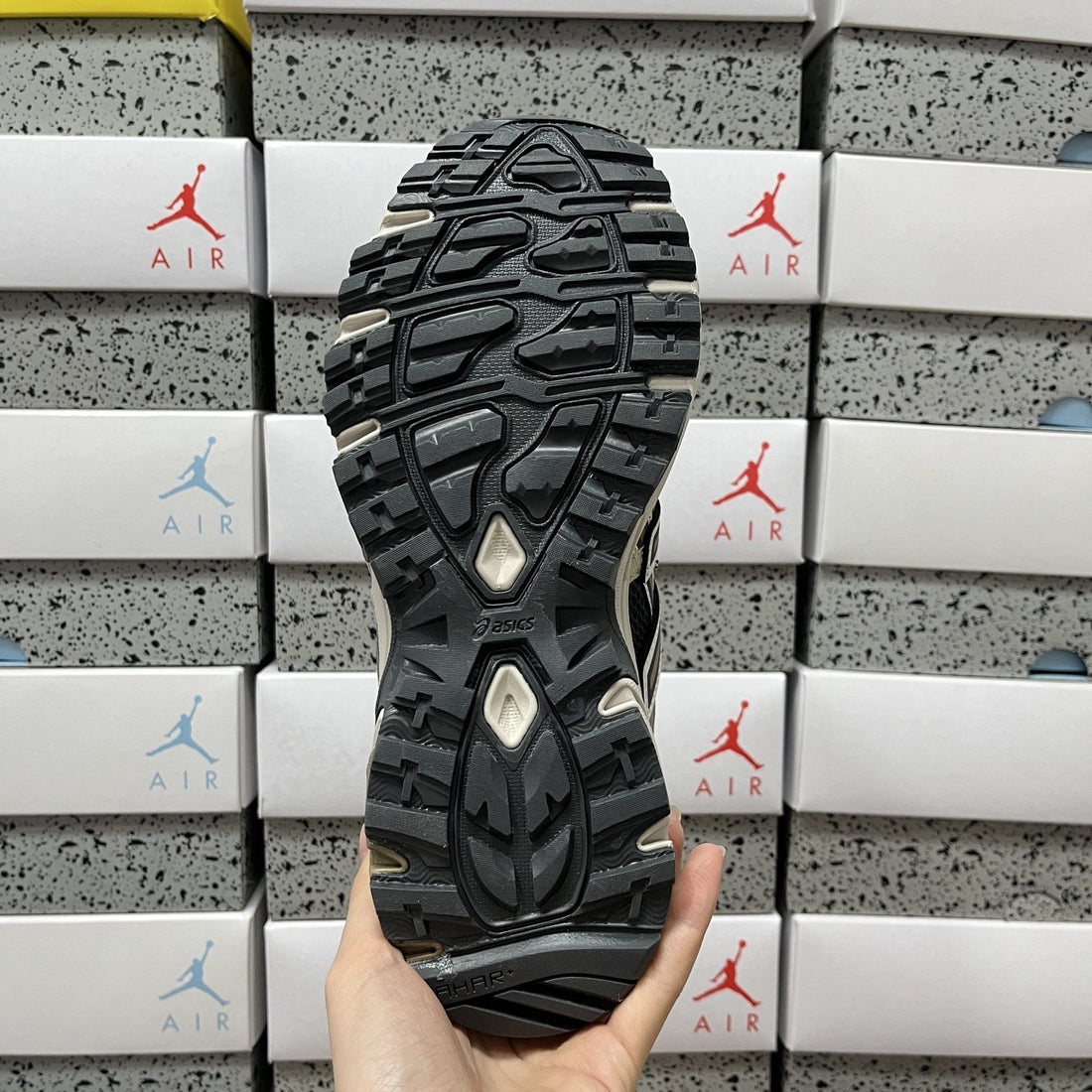ASICS Gel-Sonoma TR62 Clay Canyon Obsidian Grey