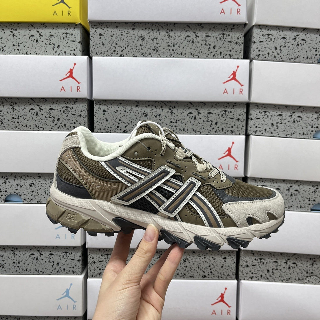 ASICS Gel-Sonoma TR62 Clay Canyon Obsidian Grey