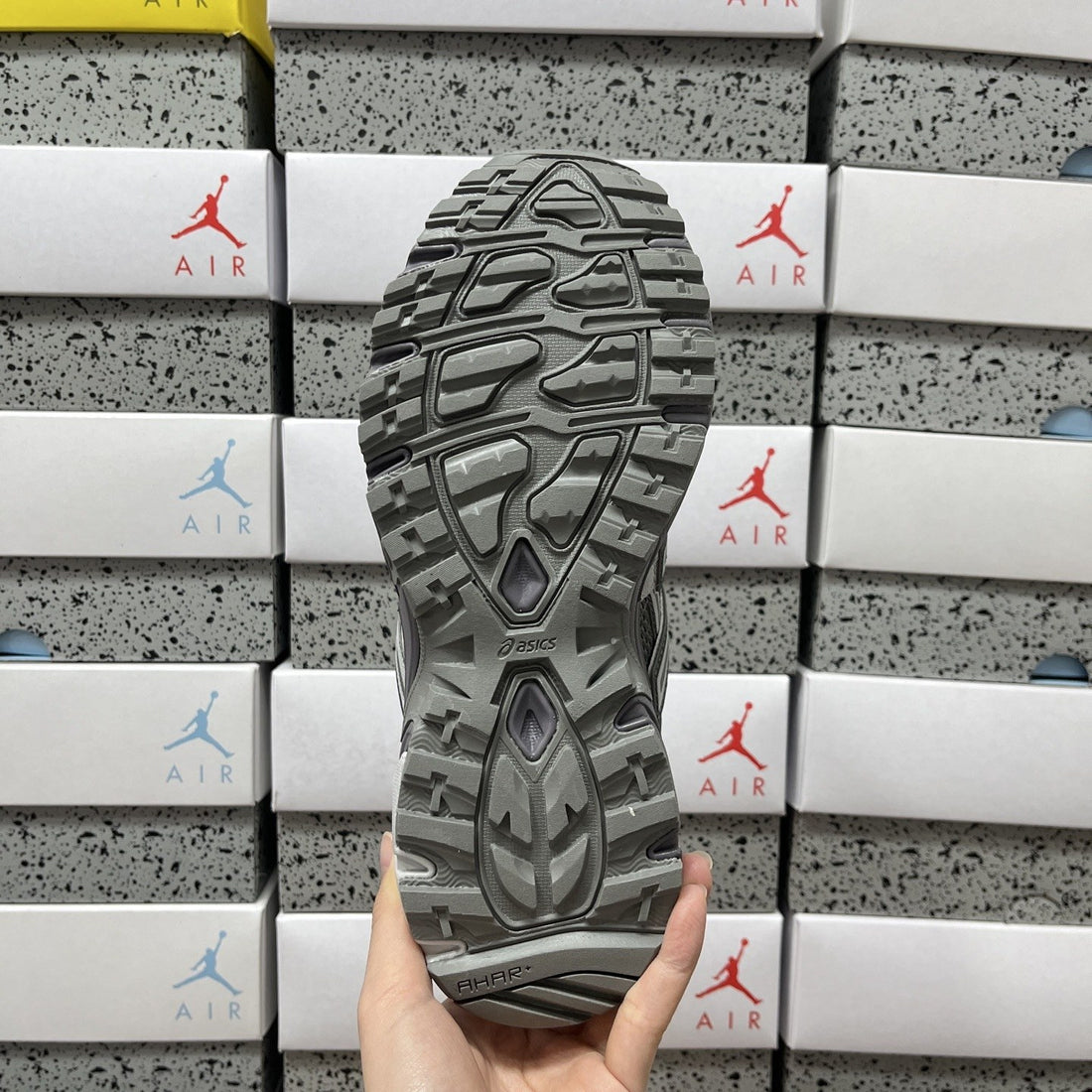 ASICS Gel-Sonoma TR62 Concrete Obsidian Grey