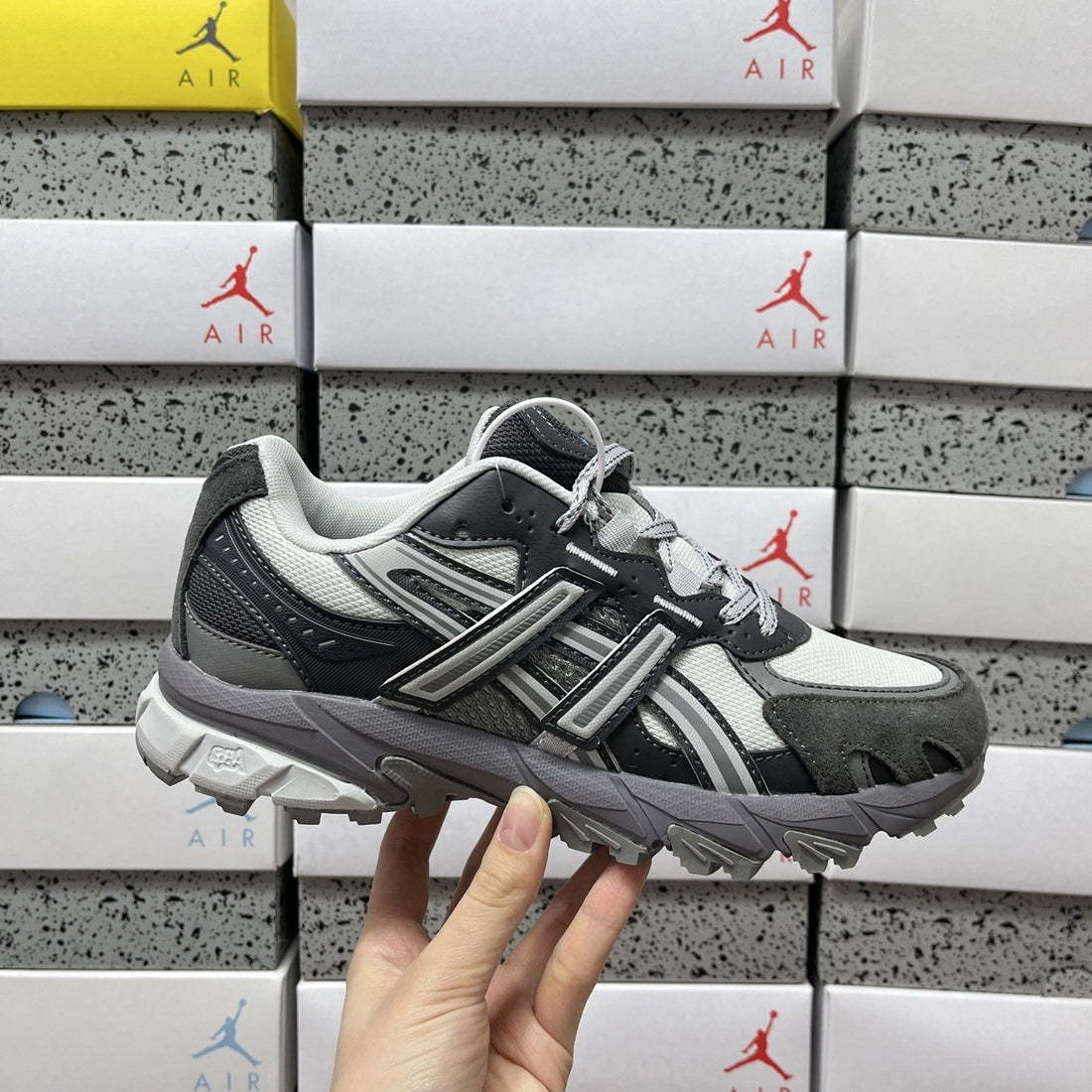 ASICS Gel-Sonoma TR62 Concrete Obsidian Grey
