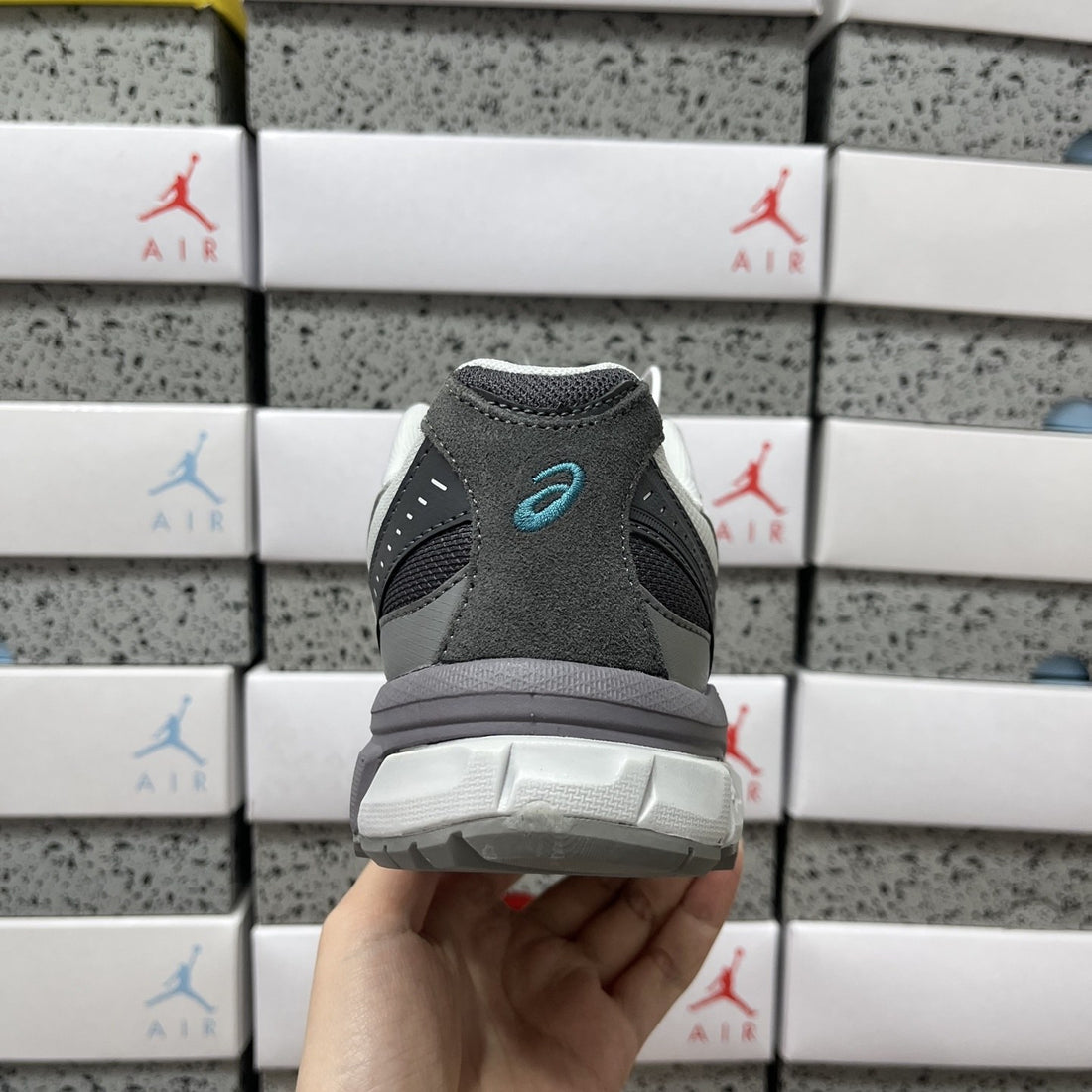 ASICS Gel-Sonoma TR62 Concrete Obsidian Grey