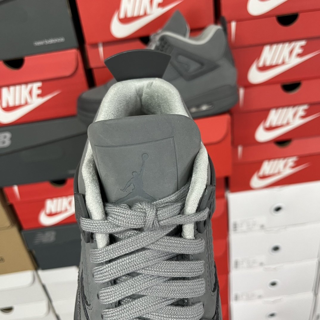KAWS x Air Jordan 4 Cool Grey