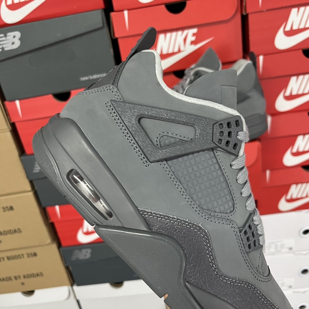 KAWS x Air Jordan 4 Cool Grey