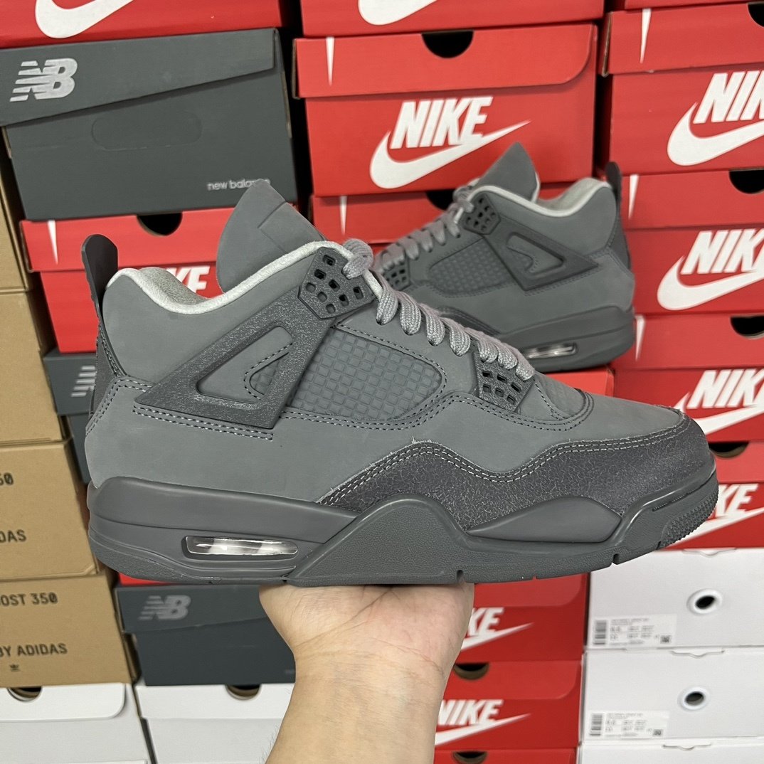 KAWS x Air Jordan 4 Cool Grey