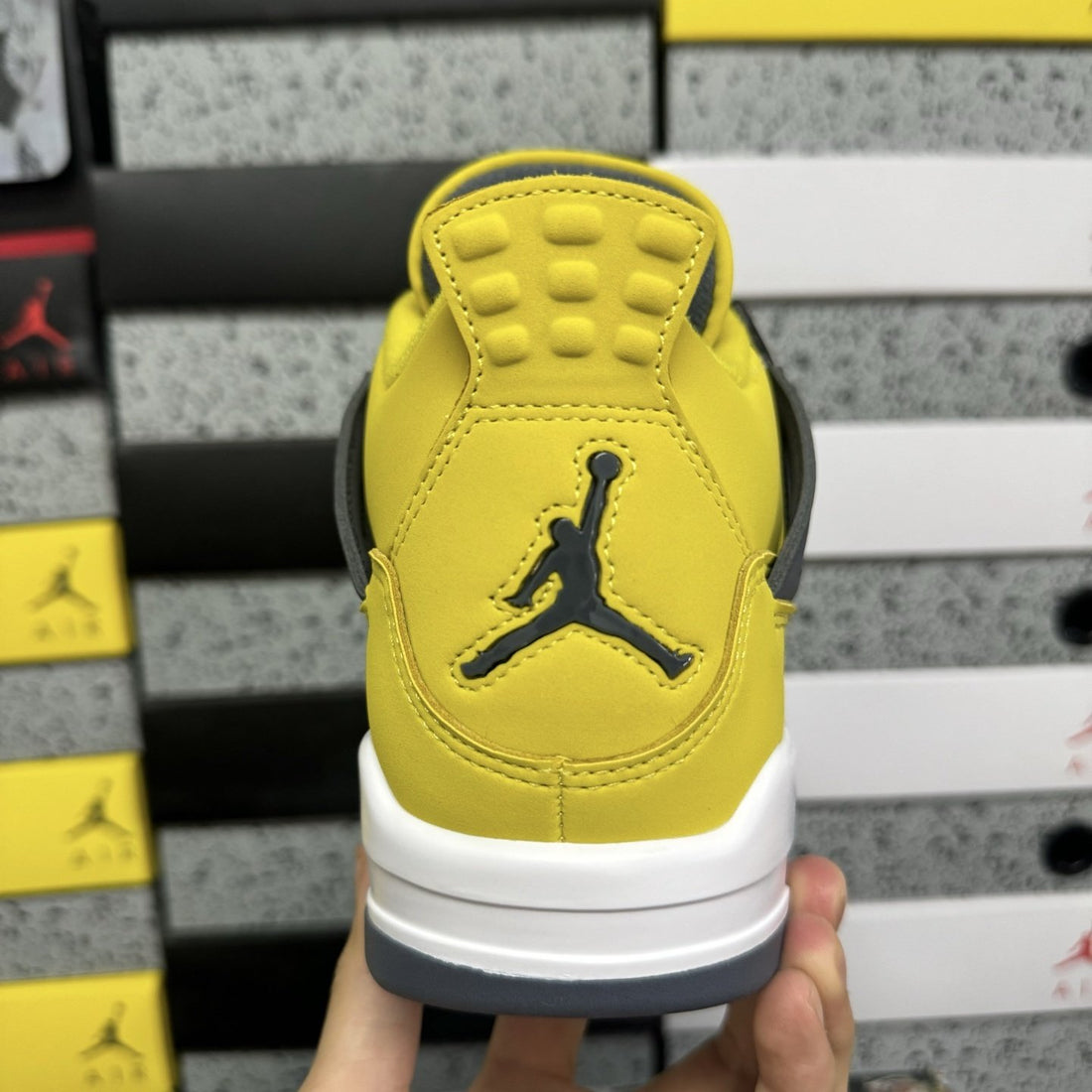 Air Jordan 4 Retro Lightning