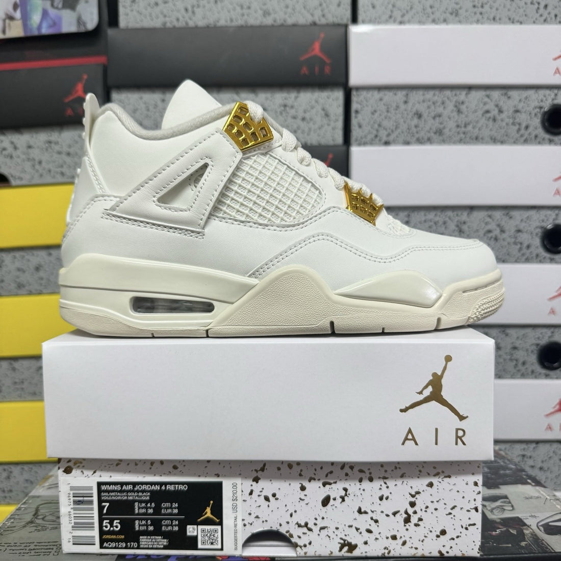 Air Jordan 4 Retro Metallic Gold