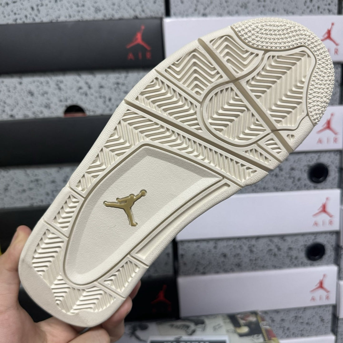 Air Jordan 4 Retro Metallic Gold