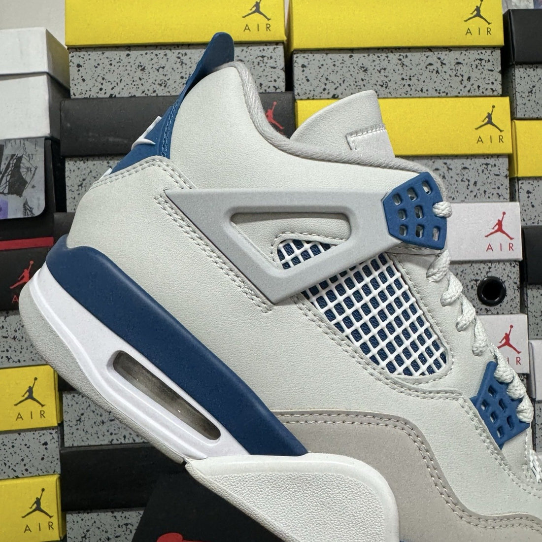 Air Jordan 4 Retro Military Blue