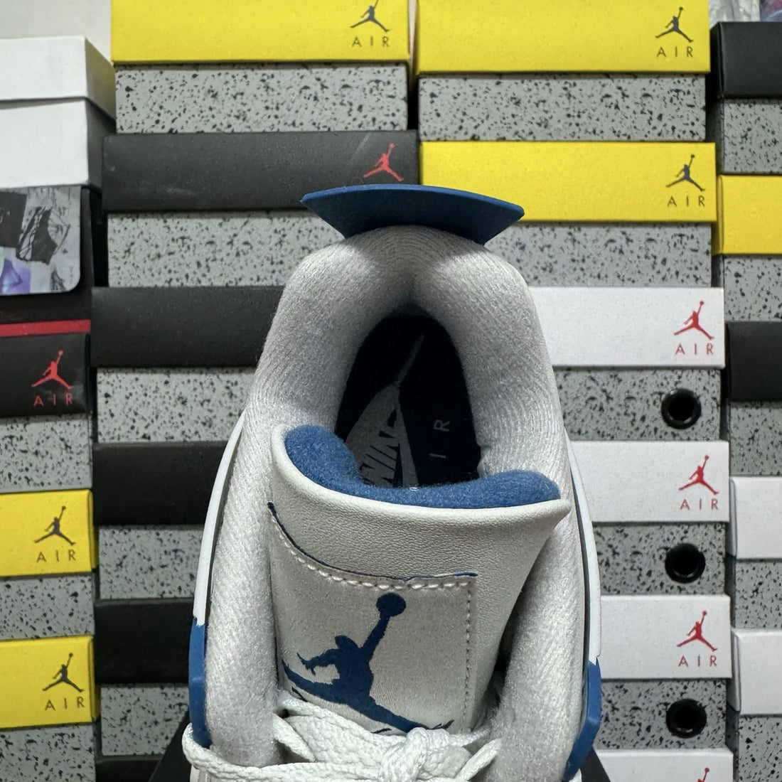 Air Jordan 4 Retro Military Blue