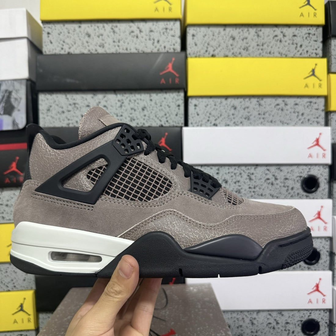 Air Jordan 4 Retro Taupe Haze