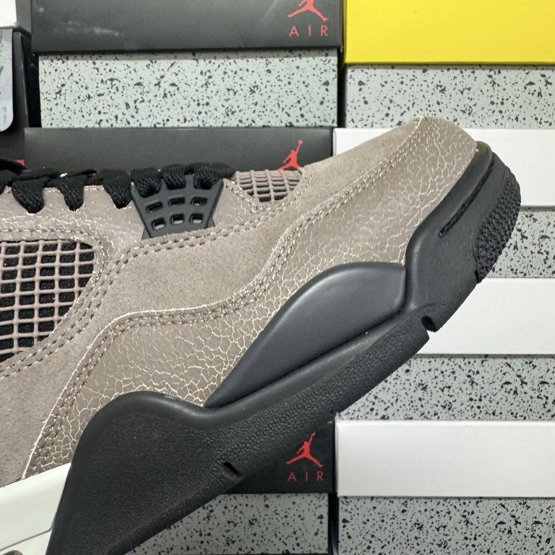 Air Jordan 4 Retro Taupe Haze