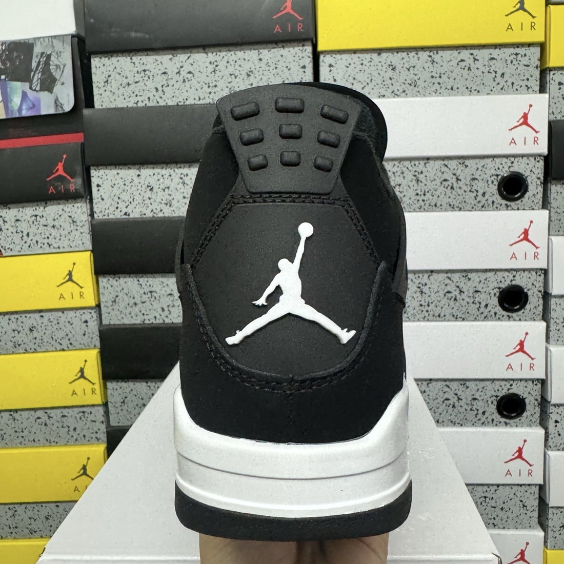 Air Jordan 4 Retro White Thunder
