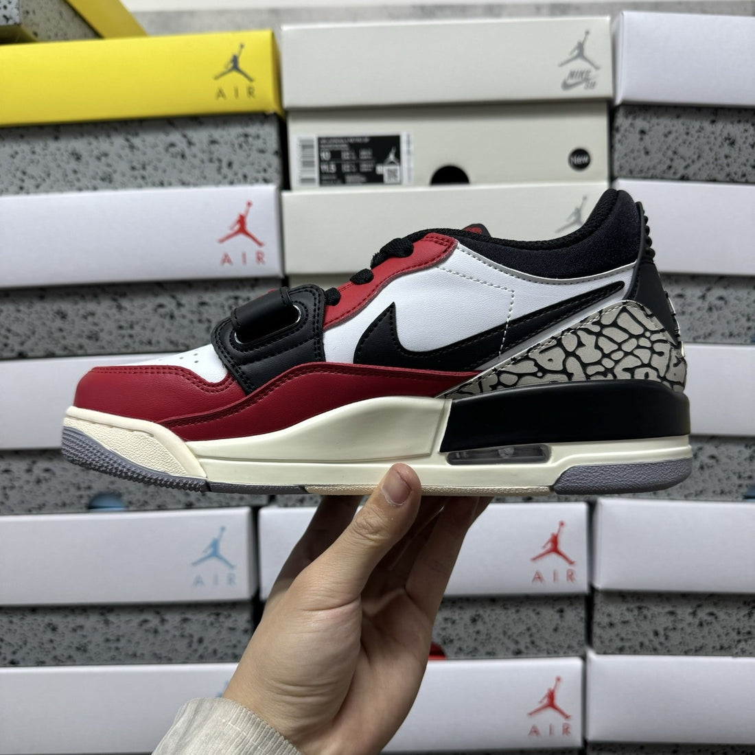 Jordan Legacy 312 Low Chicago Cement