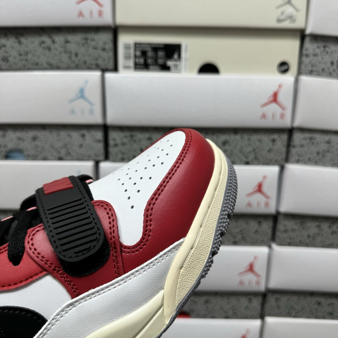 Jordan Legacy 312 Low Chicago Cement