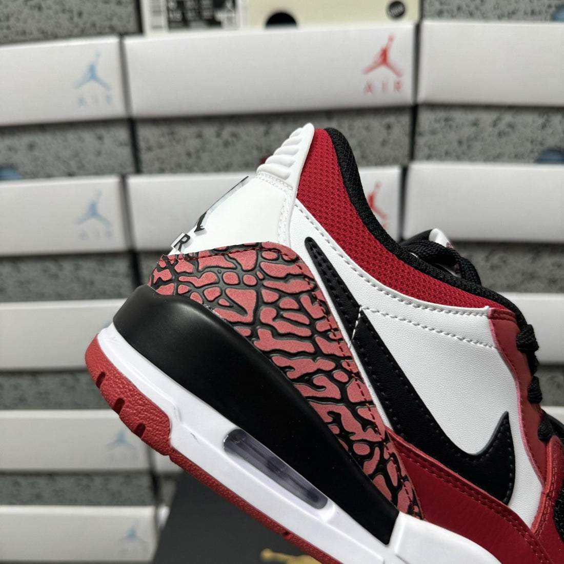 Jordan Legacy 312 Low Chicago Red