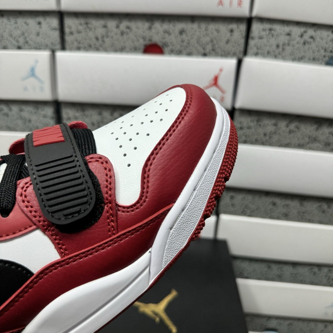Jordan Legacy 312 Low Chicago Red