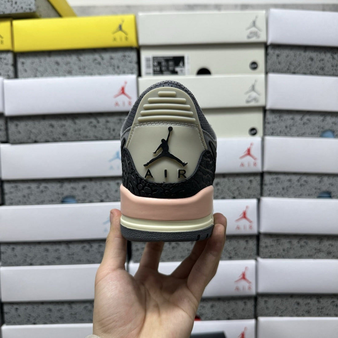Jordan Legacy 312 Low Cool Grey Peach