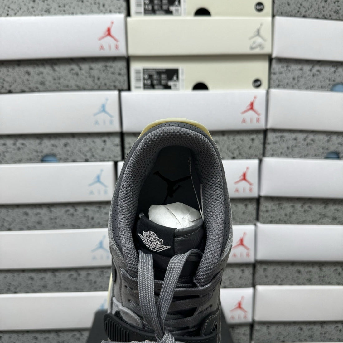 Jordan Legacy 312 Low Cool Grey Peach