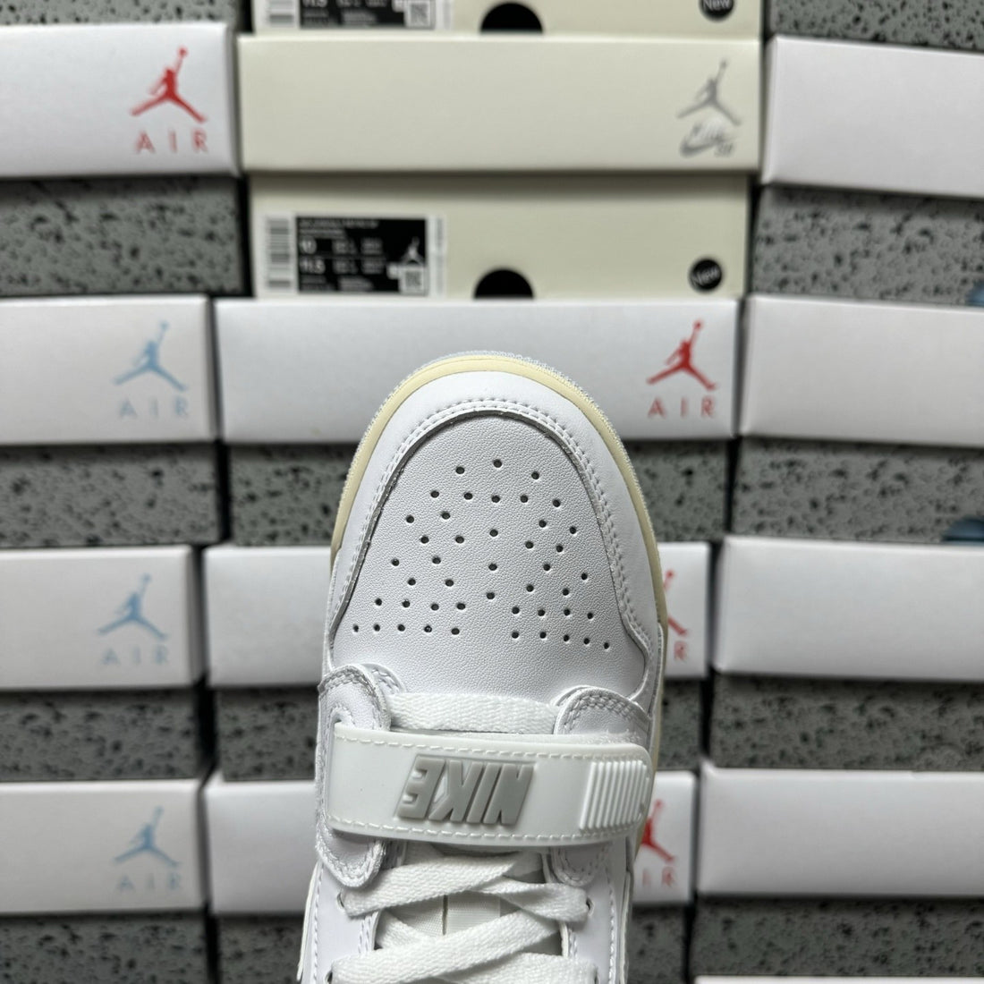 Jordan Legacy 312 Low Sail Grey Cement