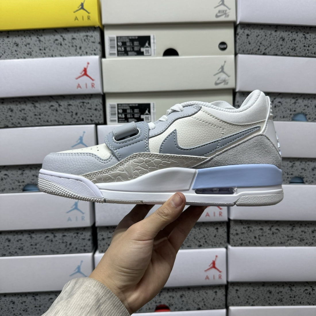 Jordan Legacy 312 Low Sail Ice Blue