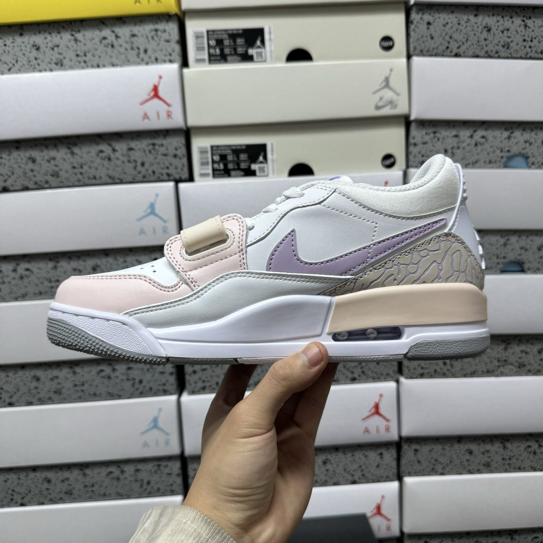 Jordan Legacy 312 Low Sail Lilac