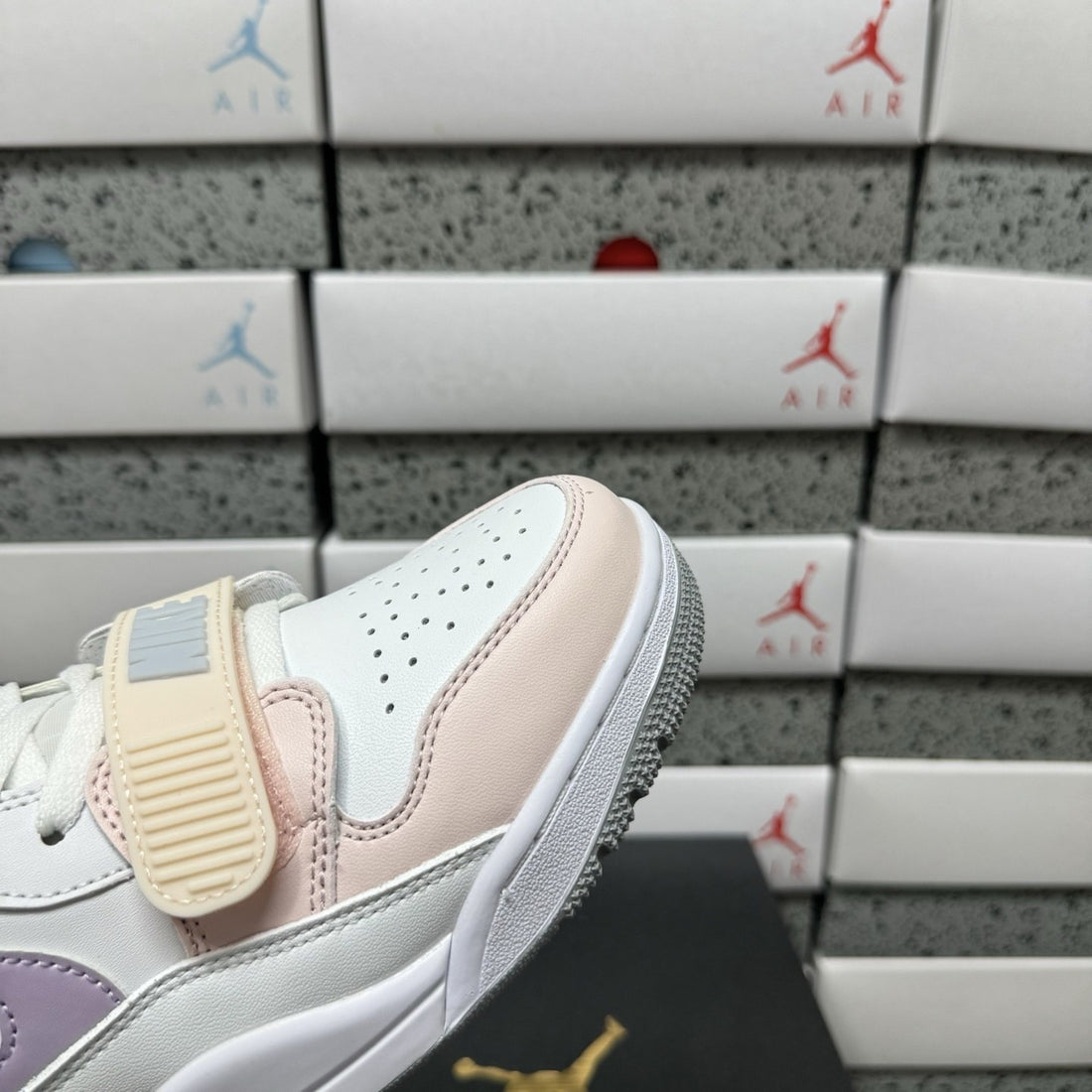 Jordan Legacy 312 Low Sail Lilac