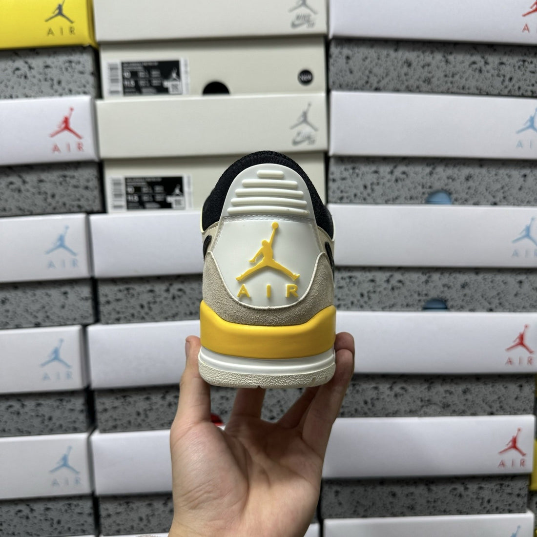 Jordan Legacy 312 Low Sail Yellow Wheat