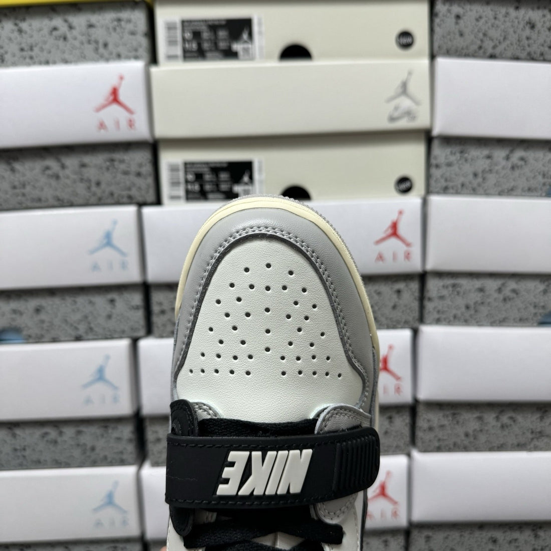 Jordan Legacy 312 Low White Black Cement