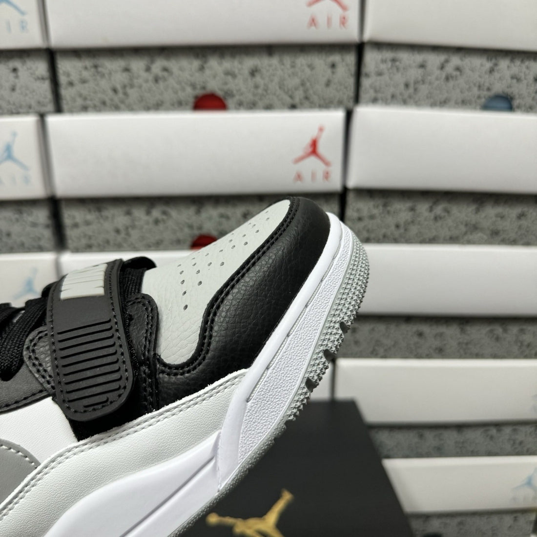 Jordan Legacy 312 Low White Black Cement Classic