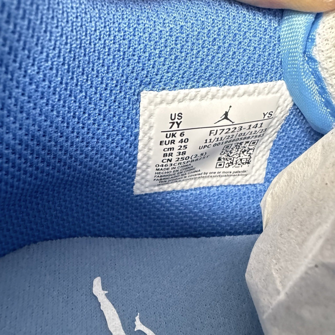 Jordan Legacy 312 Low White Blue Gradient 23