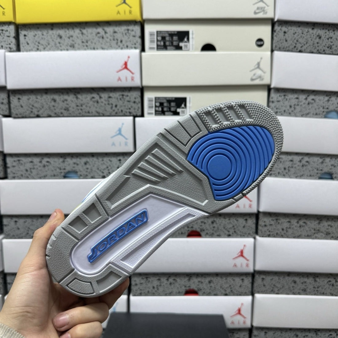 Jordan Legacy 312 Low White Blue Gradient 23