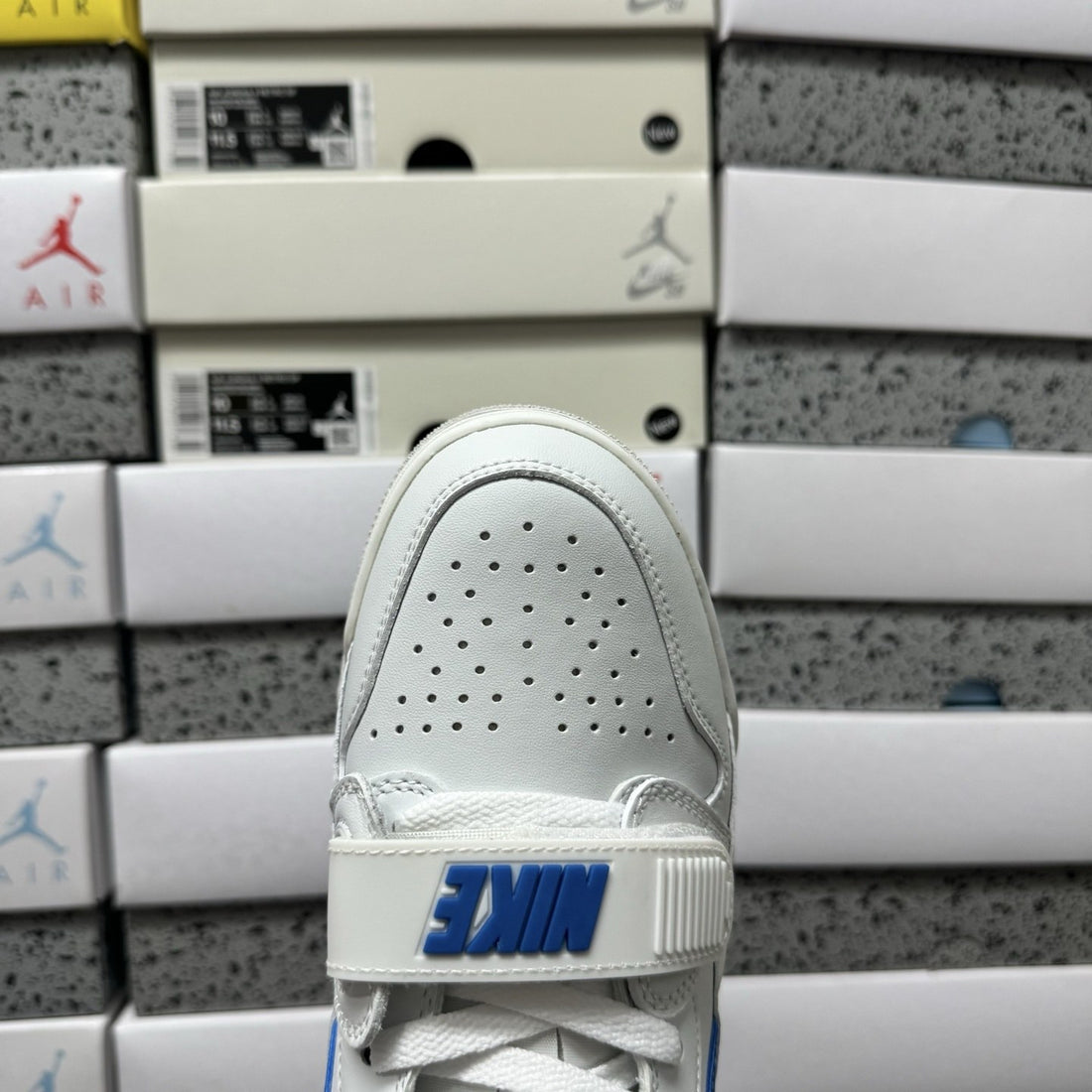 Jordan Legacy 312 Low White Game Royal