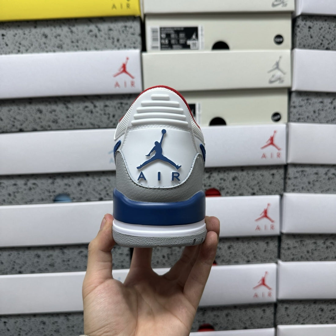 Jordan Legacy 312 Low White Royal Red