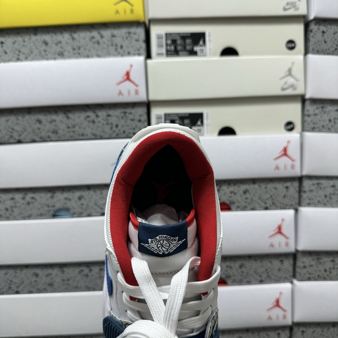 Jordan Legacy 312 Low White Royal Red