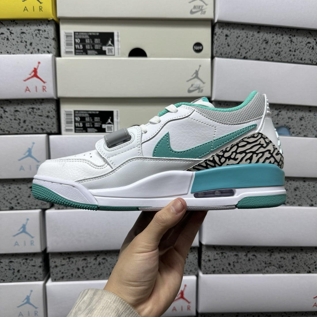 Jordan Legacy 312 Low White Turquoise