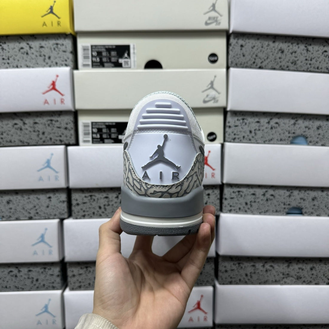 Jordan Legacy 312 Low White Wolf Grey