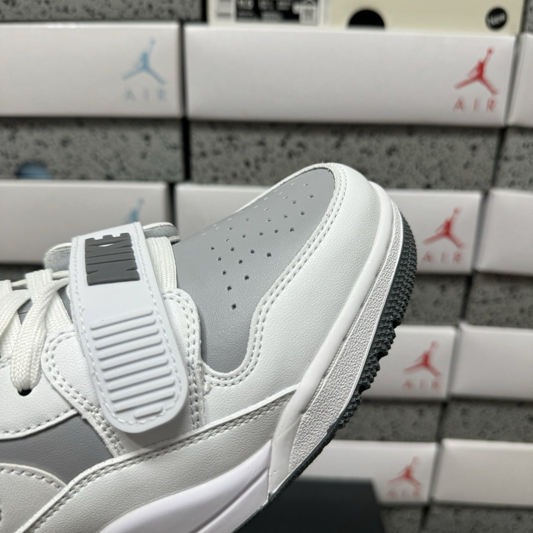 Jordan Legacy 312 Low Wolf Grey Cement
