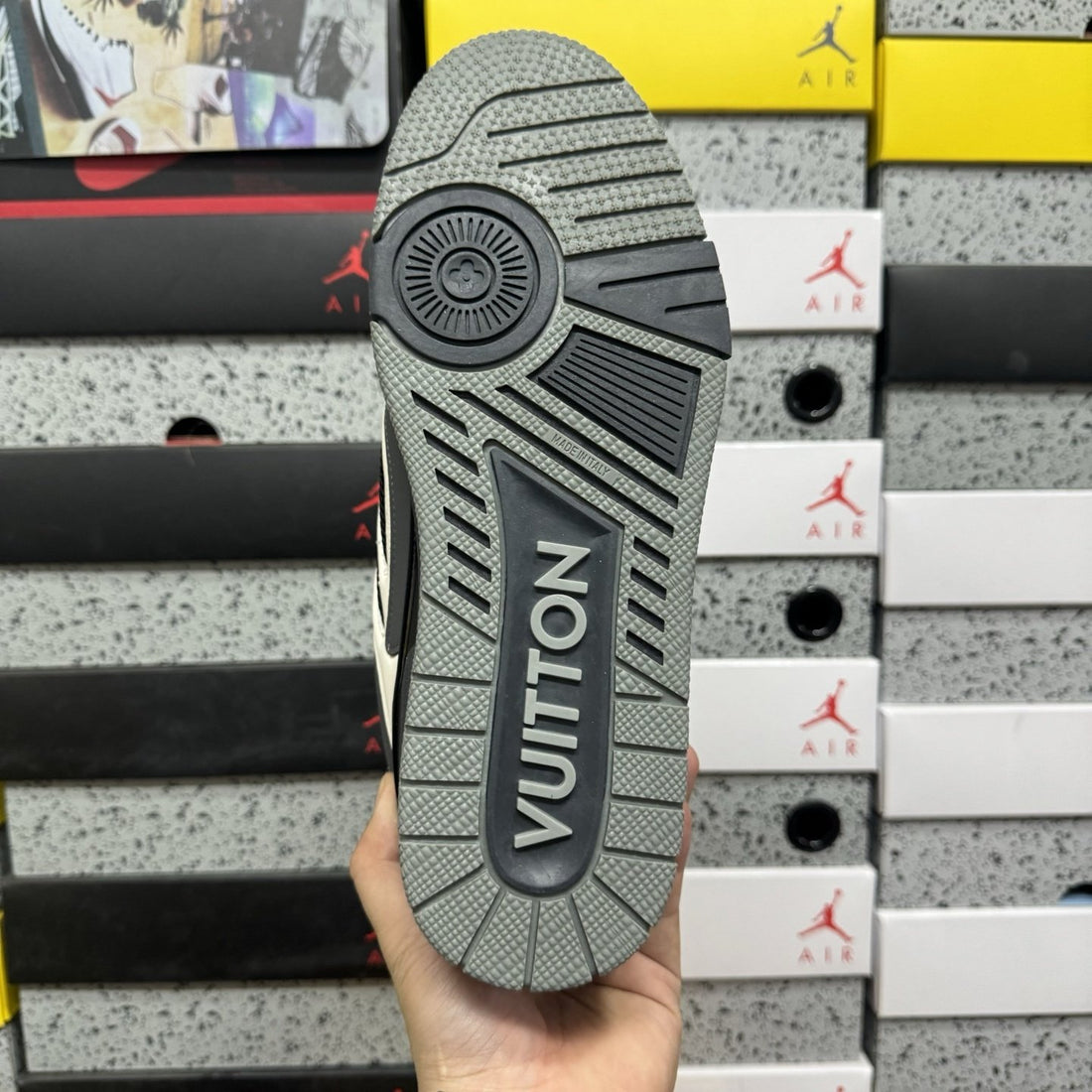 LV Skate Black Cream