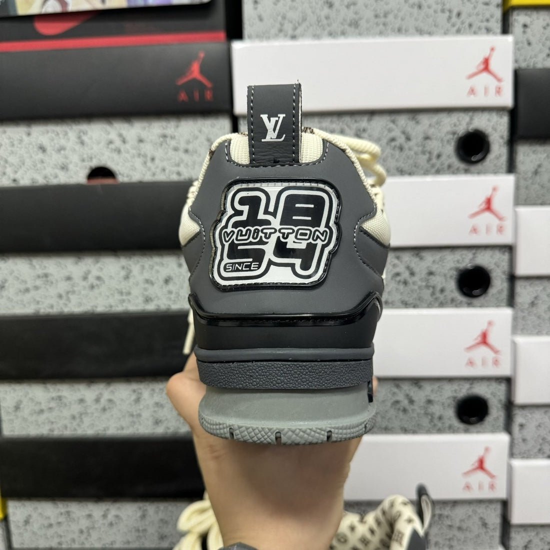 LV Skate Black Cream