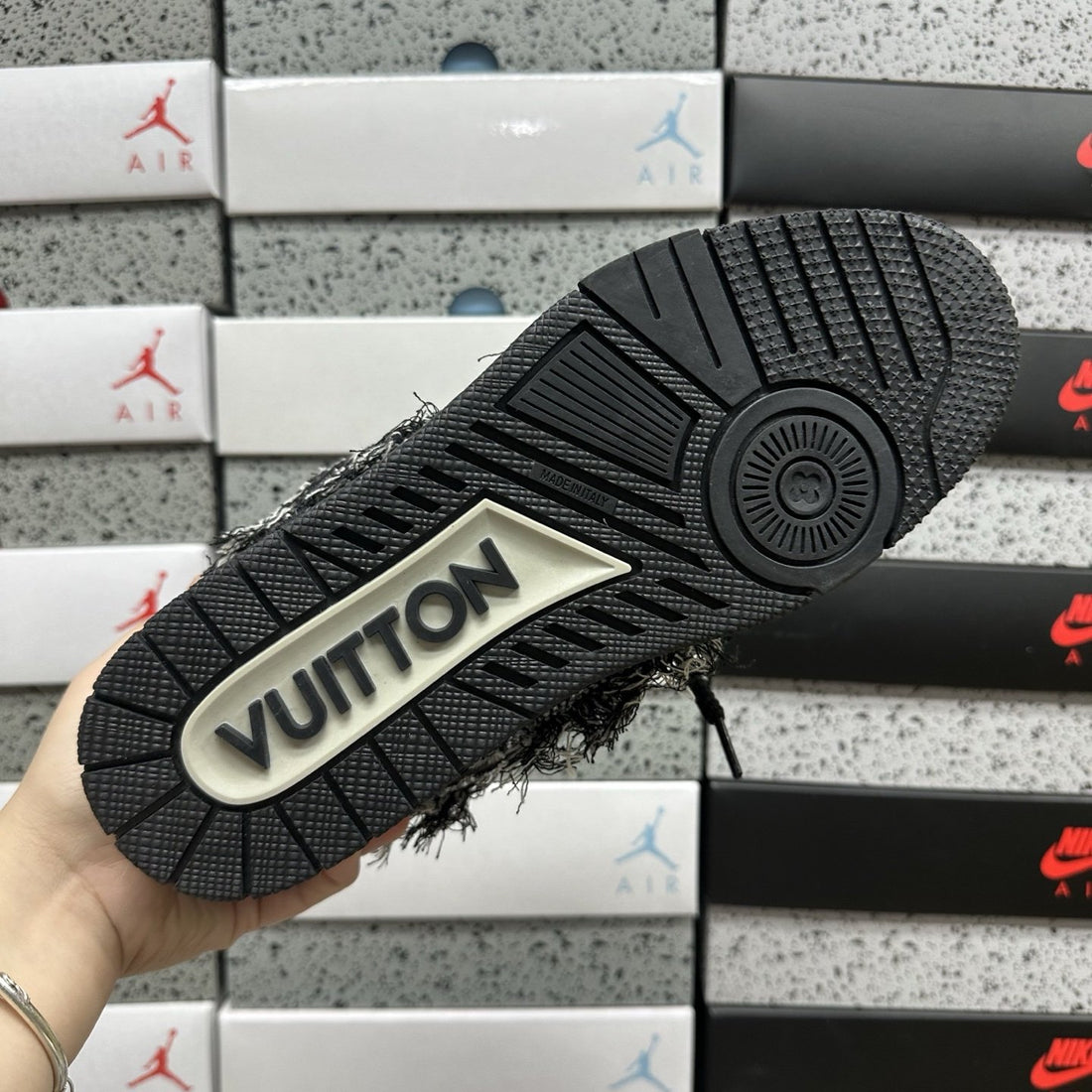 LV Skate Black Denim