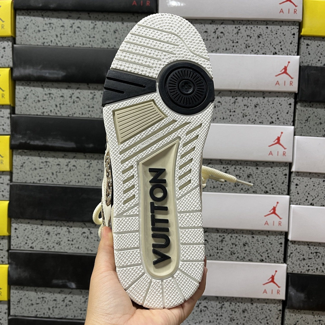 LV Skate Cream Monogram