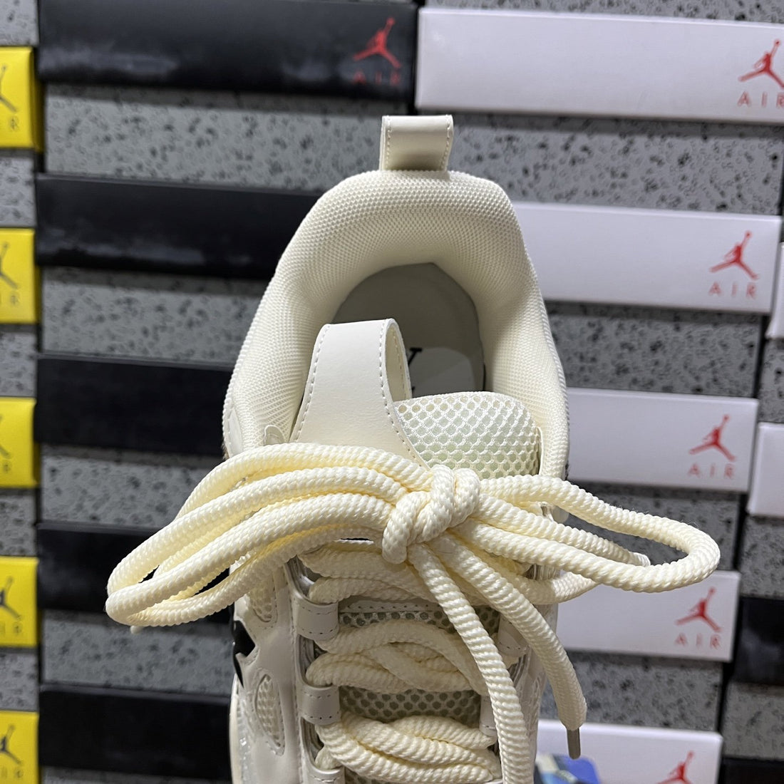 LV Skate Cream Monogram