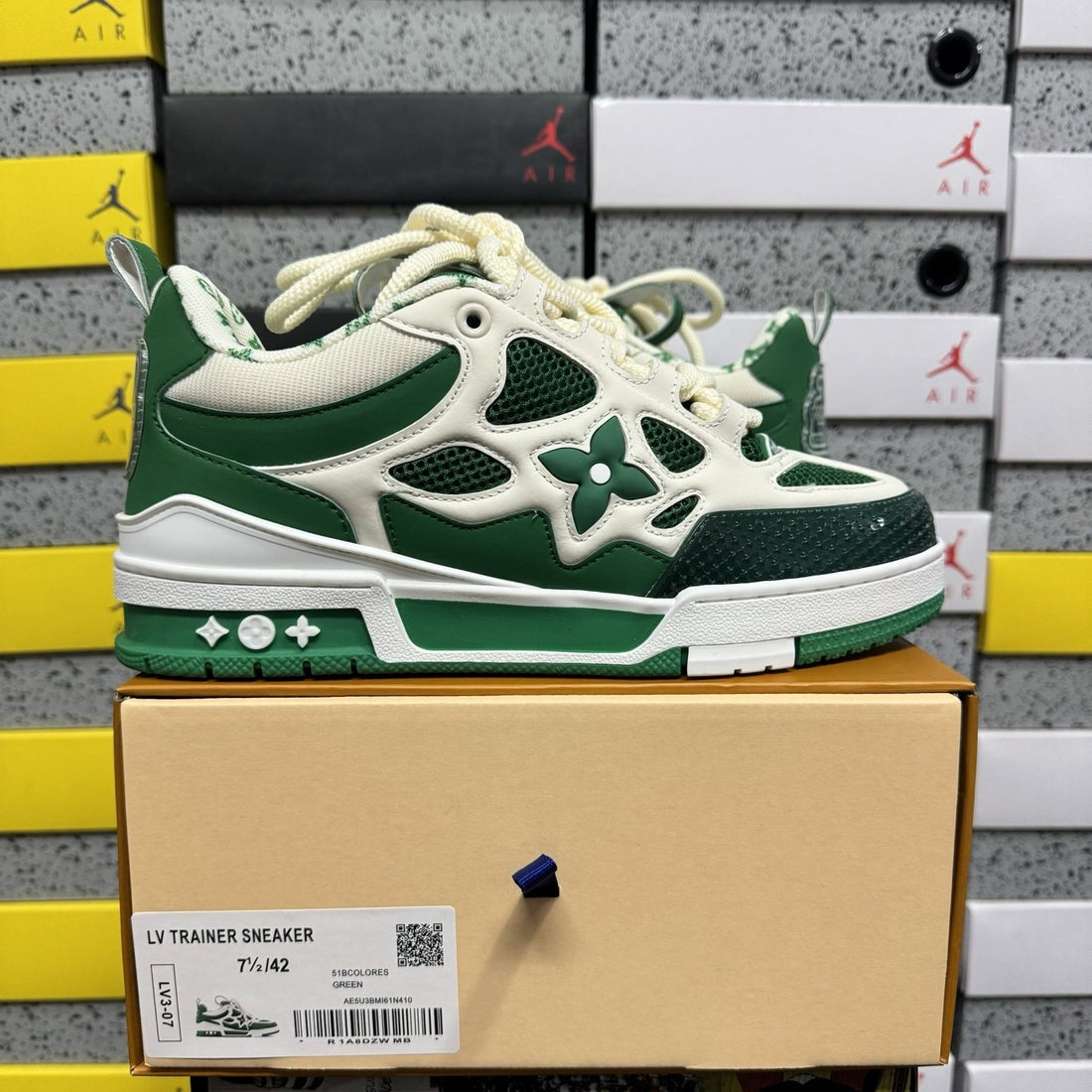 LV Skate Green Cream