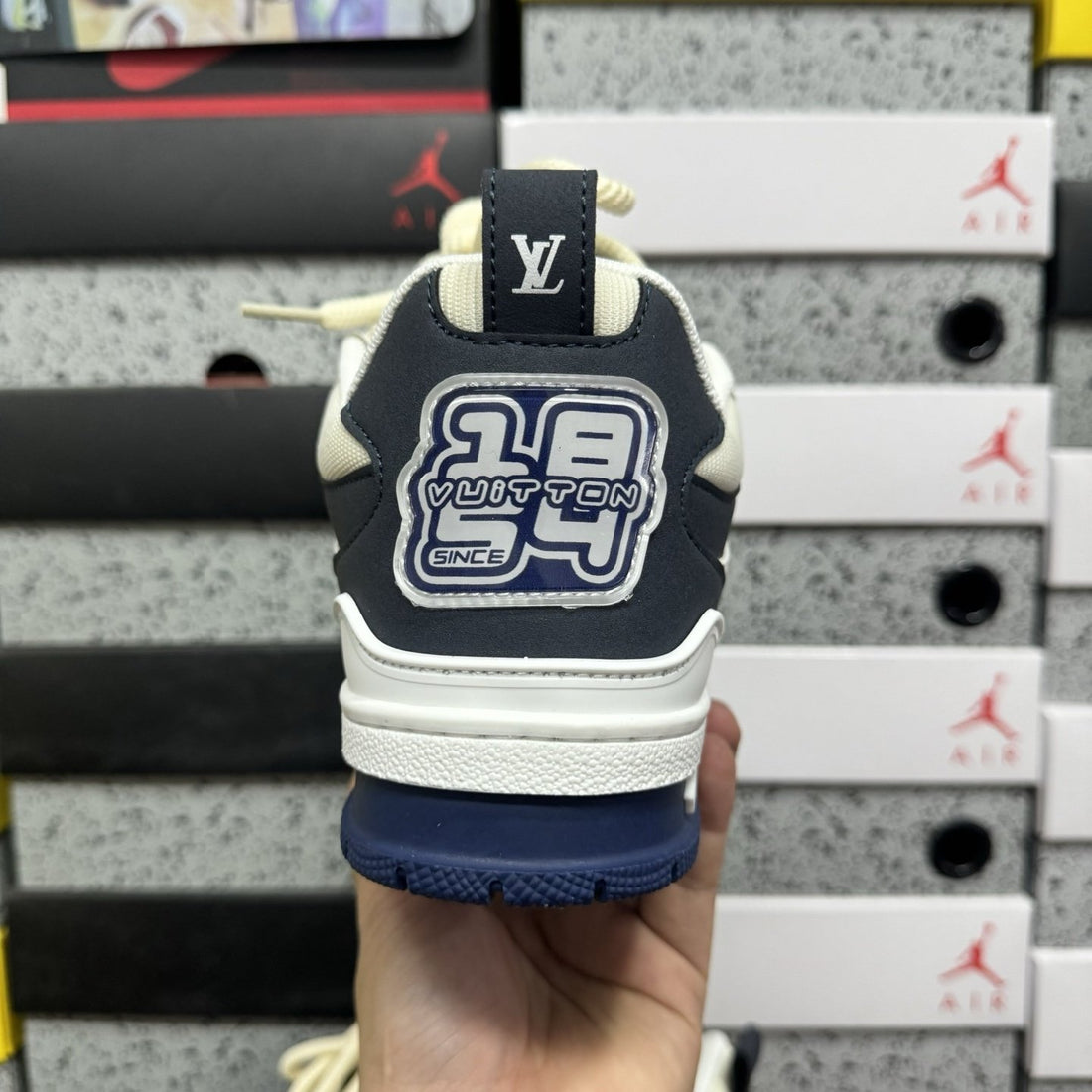 LV Skate Navy Cream