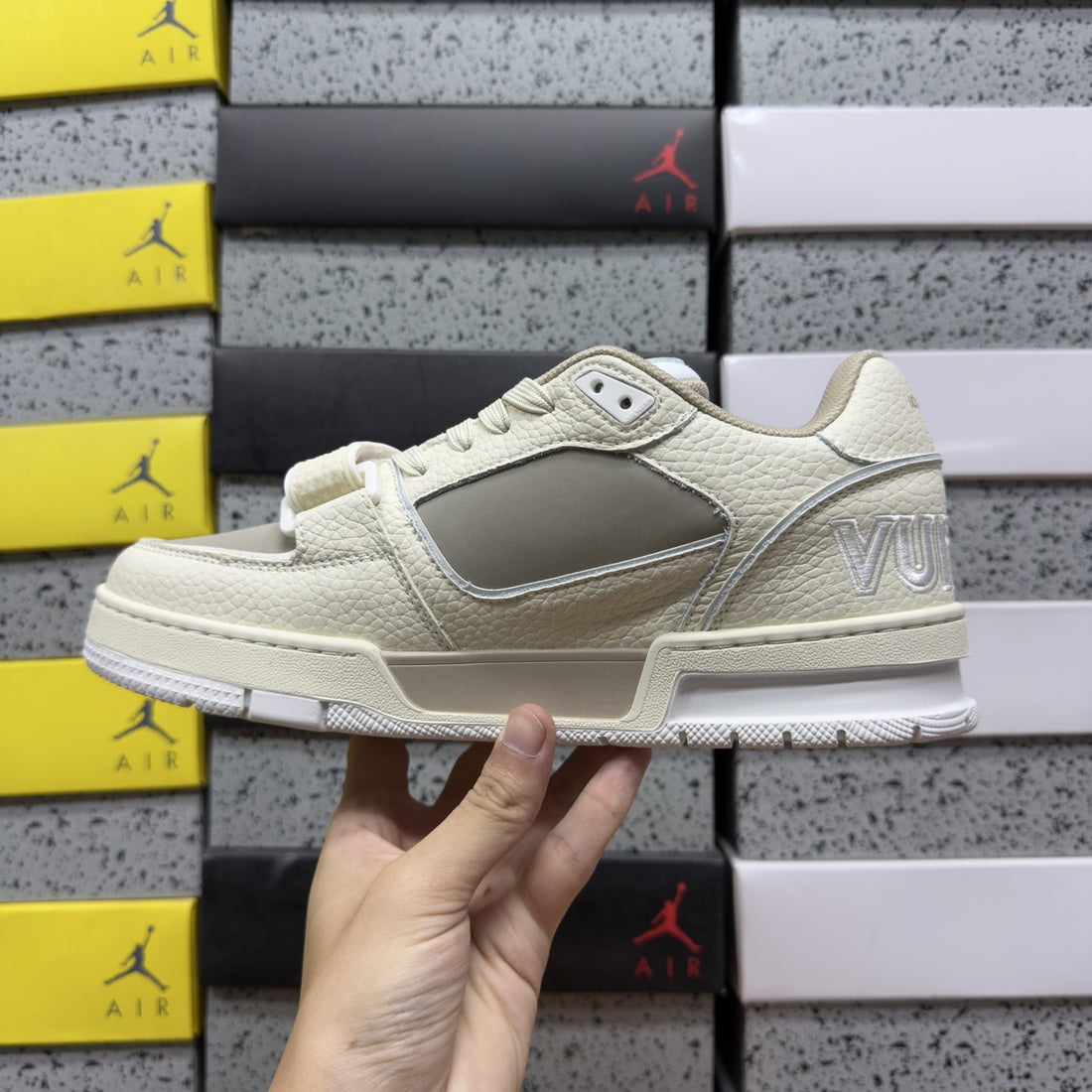 LV Trainer Beige Taupe Flower