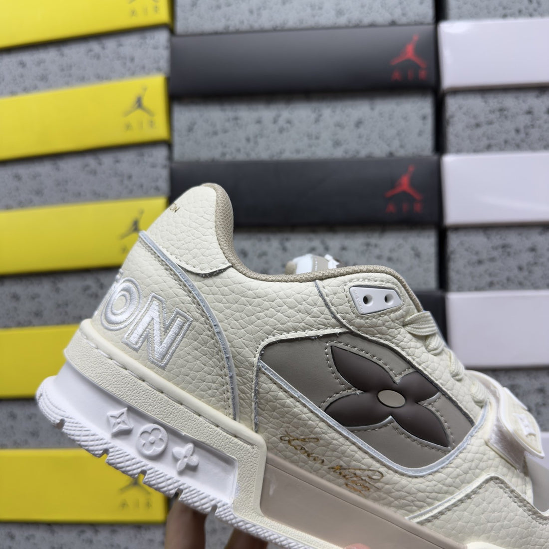 LV Trainer Beige Taupe Flower