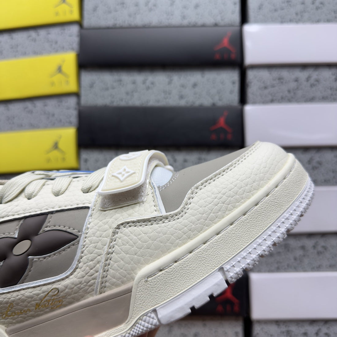 LV Trainer Beige Taupe Flower
