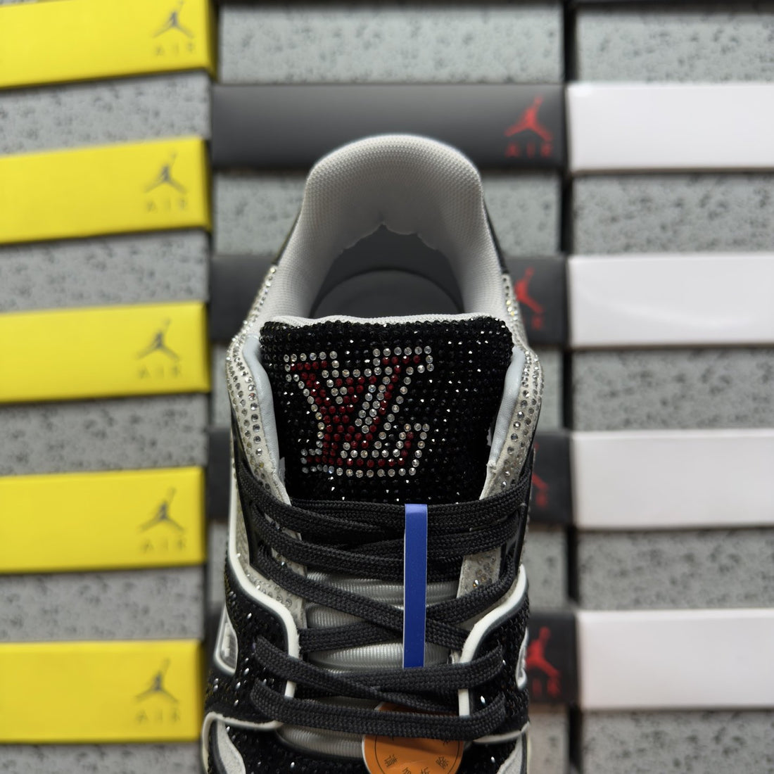 LV Trainer Black Grey Strass