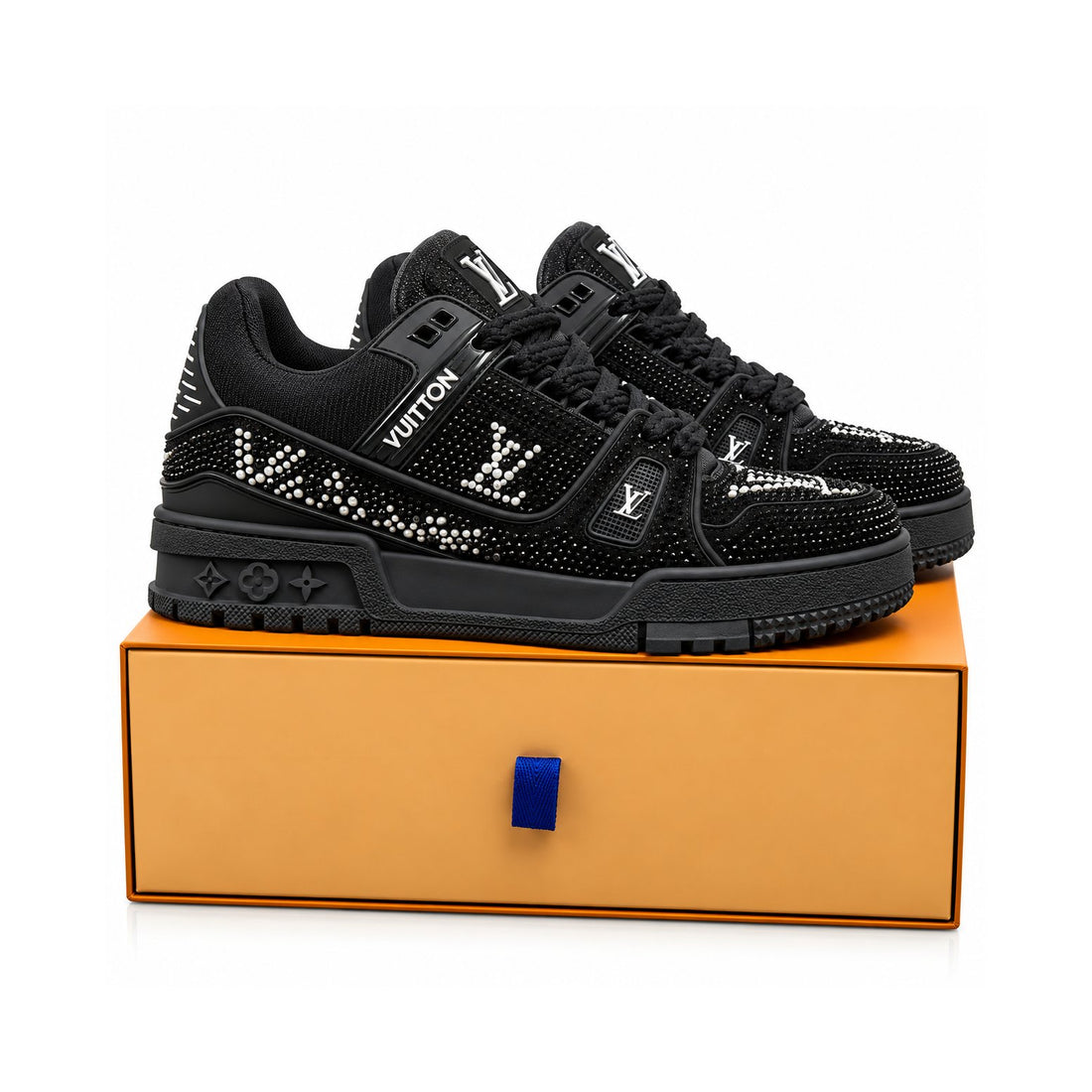 LV Trainer Black Strass