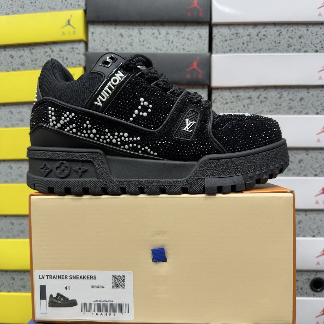 LV Trainer Black Strass